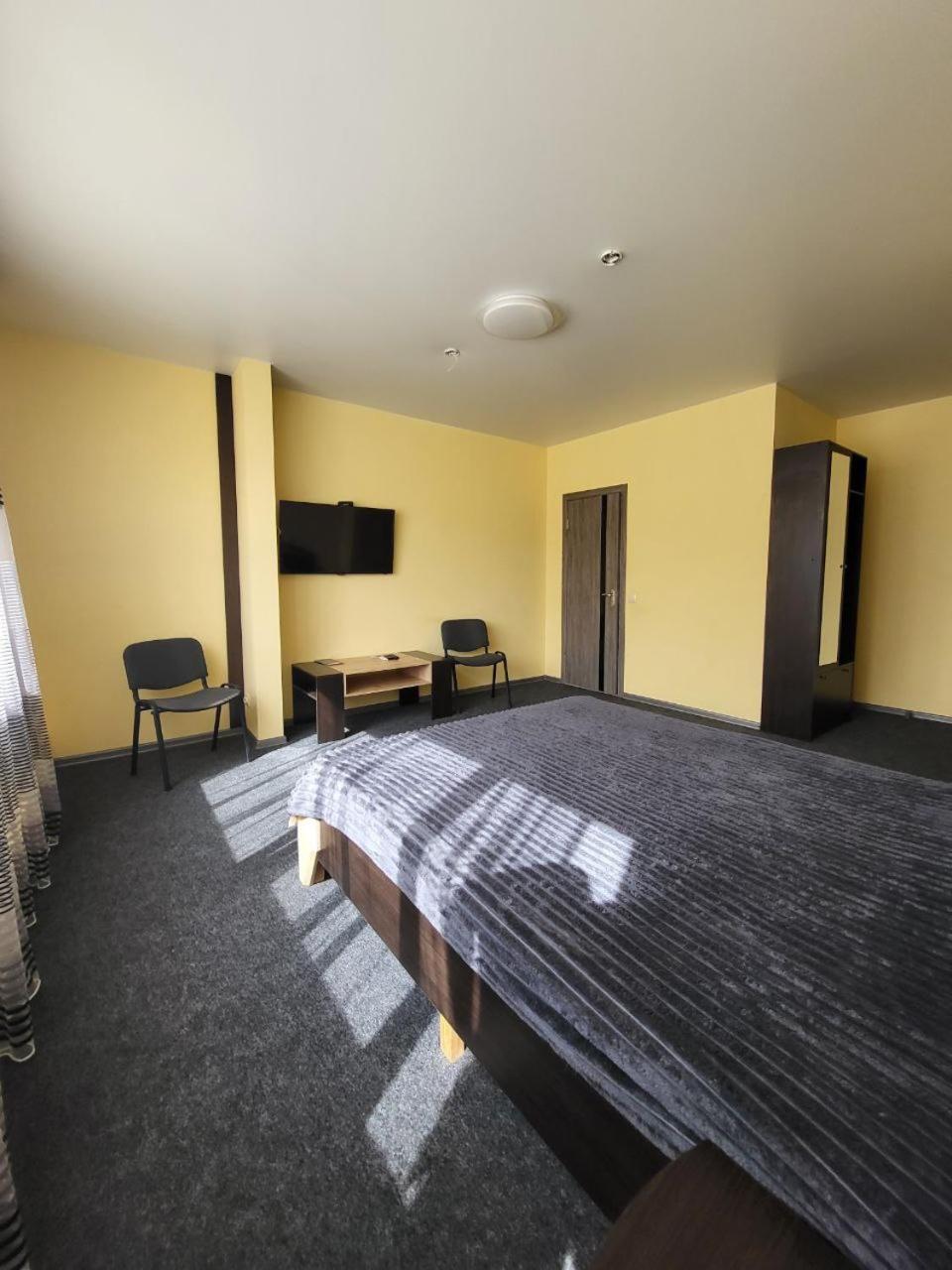 Амстердам Hotel Khmelʼnytsʼkyy Buitenkant foto