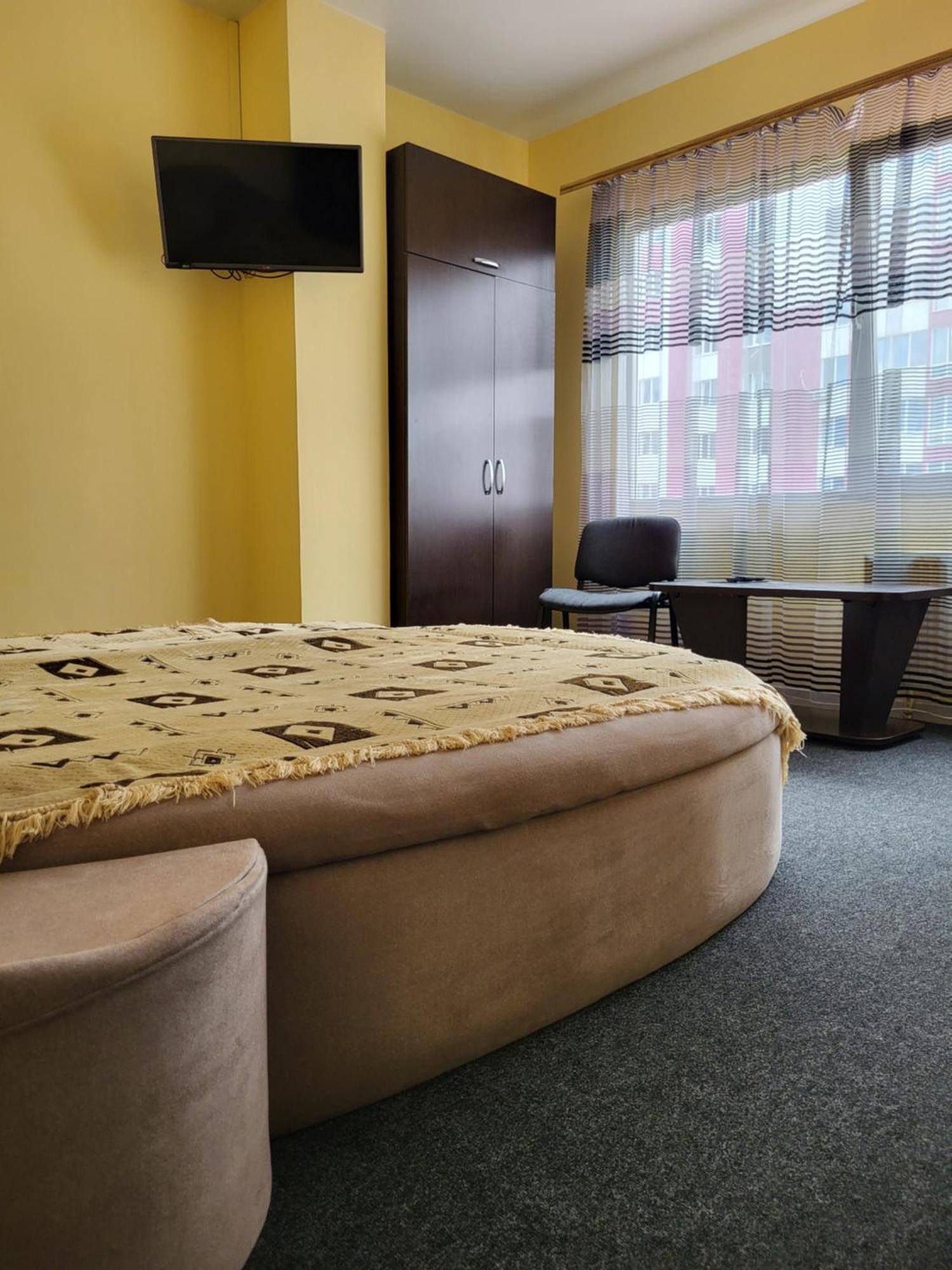 Амстердам Hotel Khmelʼnytsʼkyy Buitenkant foto